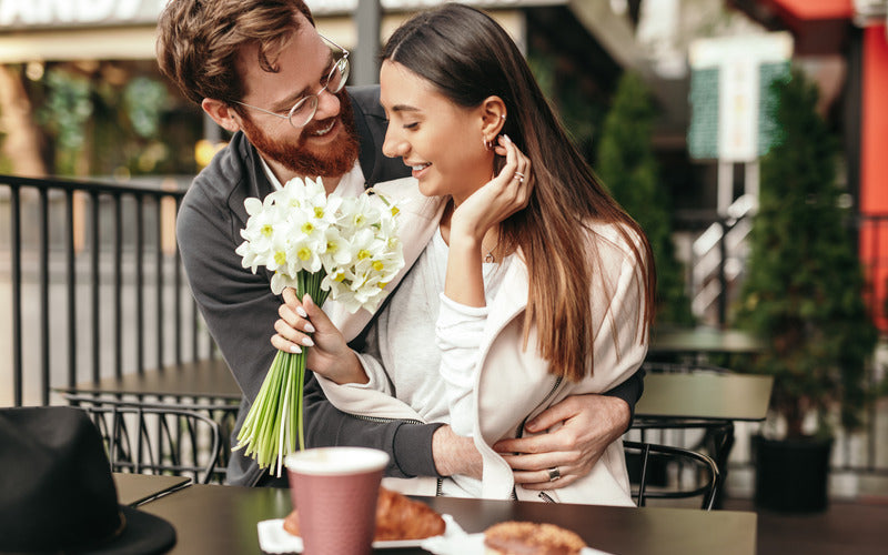 Dating Red Flags - Signs to Watch Out for in Potential Partners